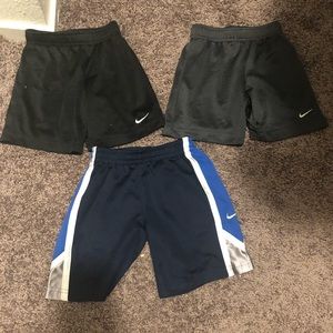 Size 4t Boys Nike shorts